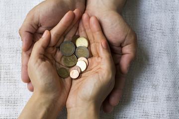 从朋友发展到恋人有点尴尬,从朋友变成恋人的可能性