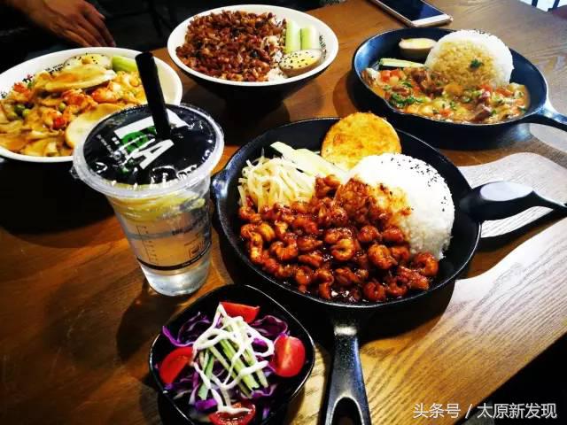 郑文琪龙虾盖浇饭,专做龙虾盖浇饭