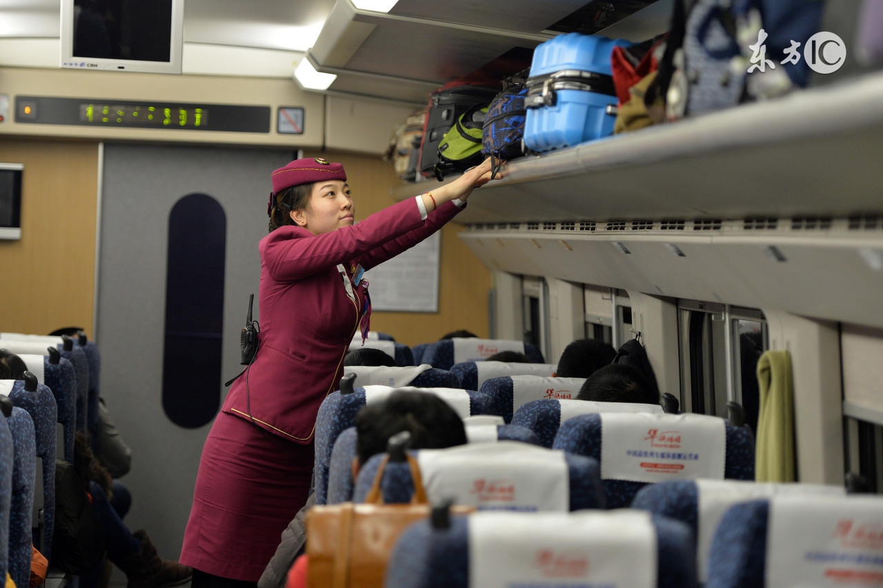 高铁上空调太冷了可以自己调吗,动车上空调很冷怎么办