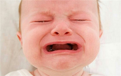 宝宝一岁了还没长牙是怎么回事,宝宝一岁了还没长牙是什么原因呢