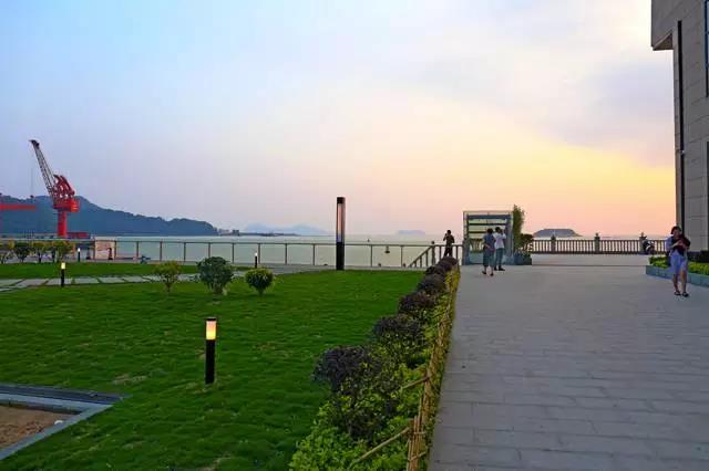 拒绝下饺子，出门就是海，双月湾爱琴海酒店