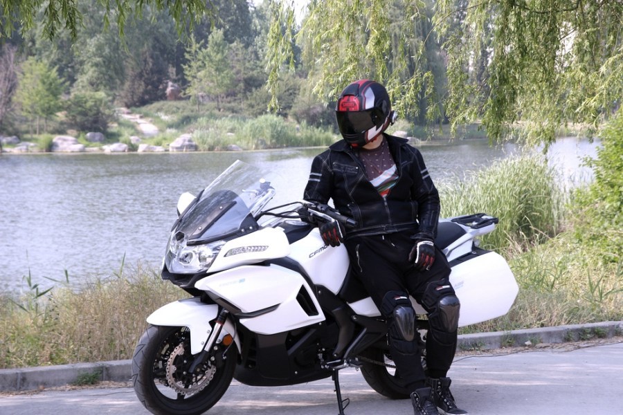 春风国宾650现在值得入手吗,春风国宾摩托车650民用版配置