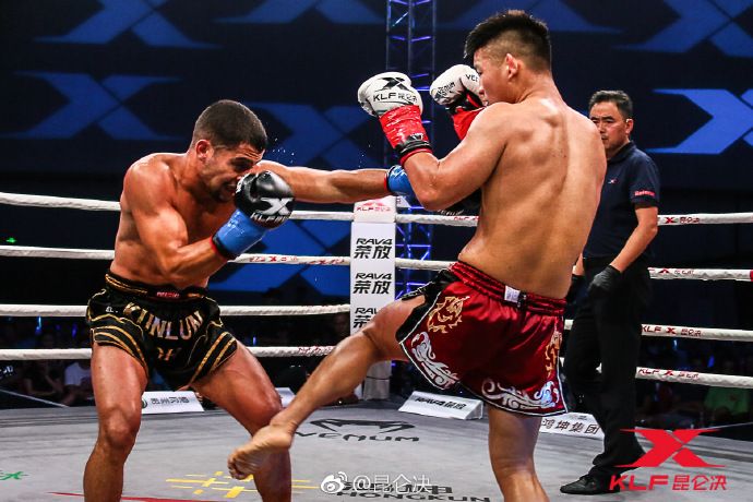 一龙邱建良二番战,邱建良KO一龙比赛视频