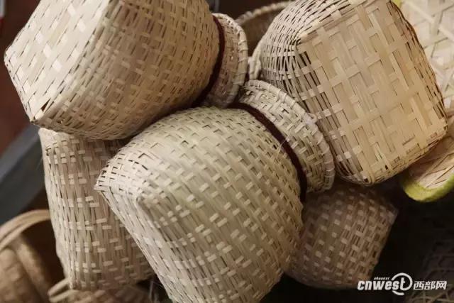 想去竹芭市买个竹子编的电壶壳，但不知道在哪买瓶胆