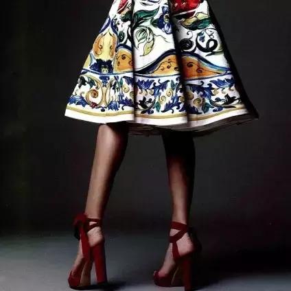 在秋冬有一个百搭超方便的蝴蝶结,超适合秋冬的蝴蝶结