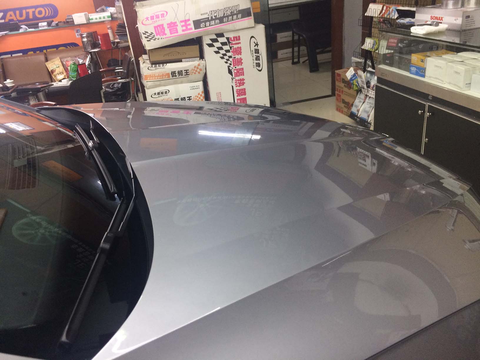 壹捷汽车美容贴膜施工中心团购,壹捷汽车服务龙华店