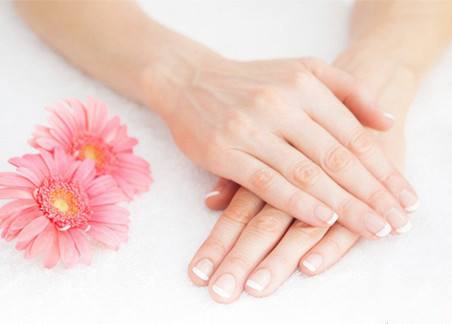 夏季手汗多秋季手干燥,夏季皮肤干燥是什么原因