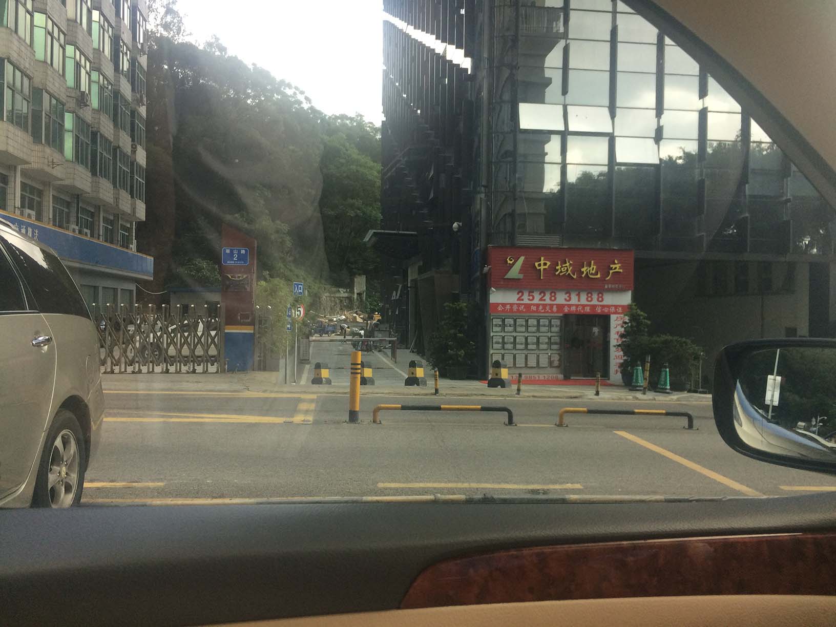 深圳壹捷汽车贴膜丰田皇冠龙膜作业案例分享