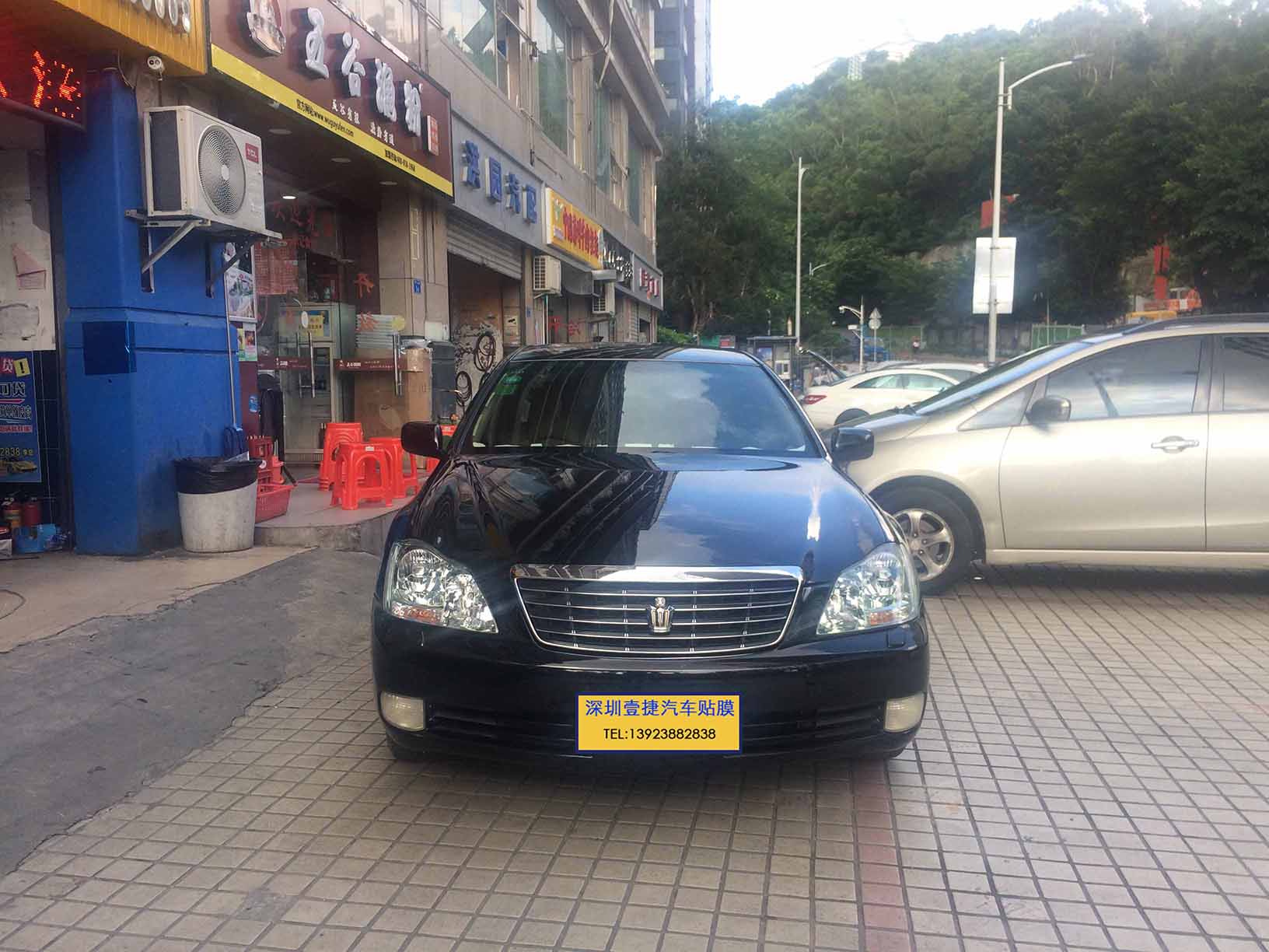 深圳壹捷汽车贴膜丰田皇冠龙膜作业案例分享