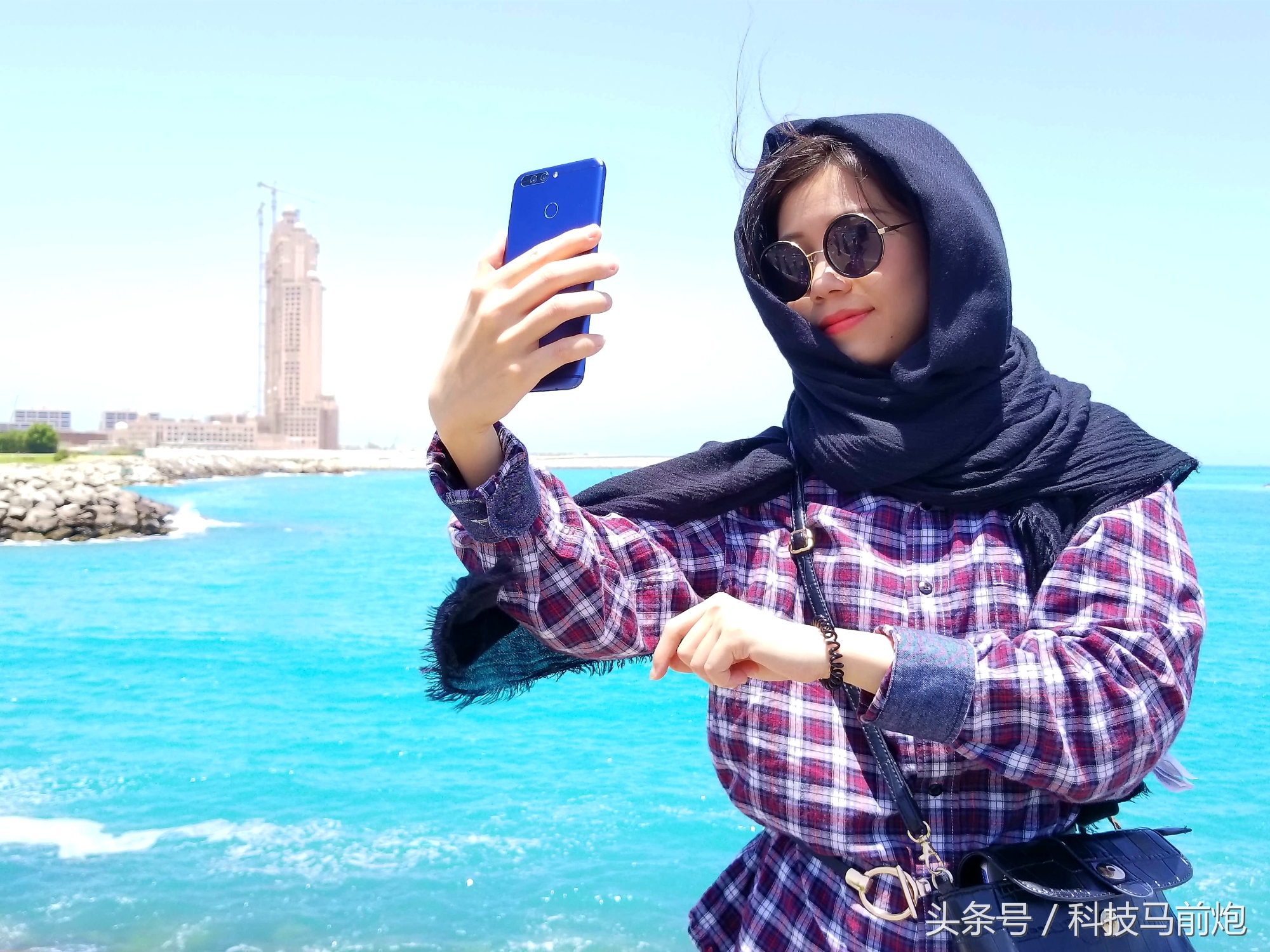 见证沙漠奇迹之美，带着荣耀V9开启迪拜奇遇记