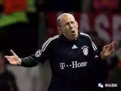 曼联拄拐天团,撒花庆祝动作