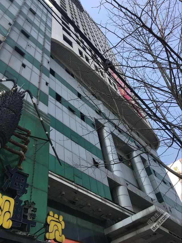 武汉女学生跑步猝死,武汉女生猝死