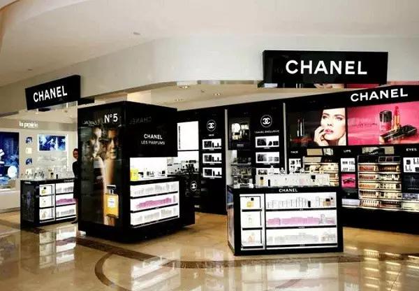 乌鲁木齐免税店装修案例 (乌鲁木齐西门免税店)