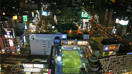 惊险高楼攀爬视频,最牛逼的楼顶花园