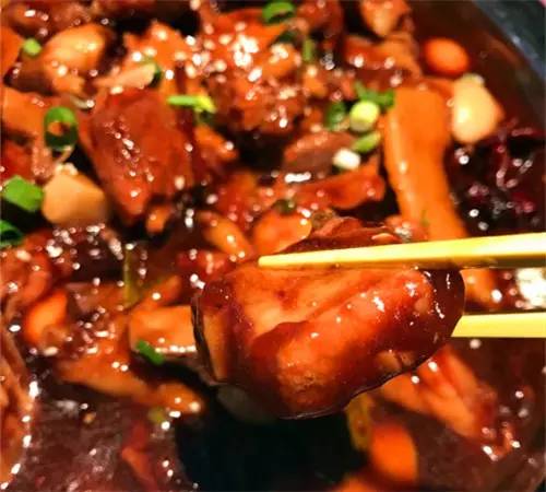 What？！4斤螃蟹里1斤皮筋？！其实咱青岛这6家“正经”蟹店值得一去！