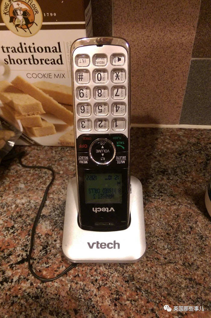 怎么教家里长辈用电子产品？这波槽吐的有点萌，又有点心酸……