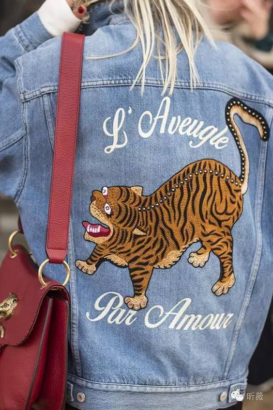从动物世界到迷幻花园，“绣”出街头最高回头率，这样的单品你必须有一件