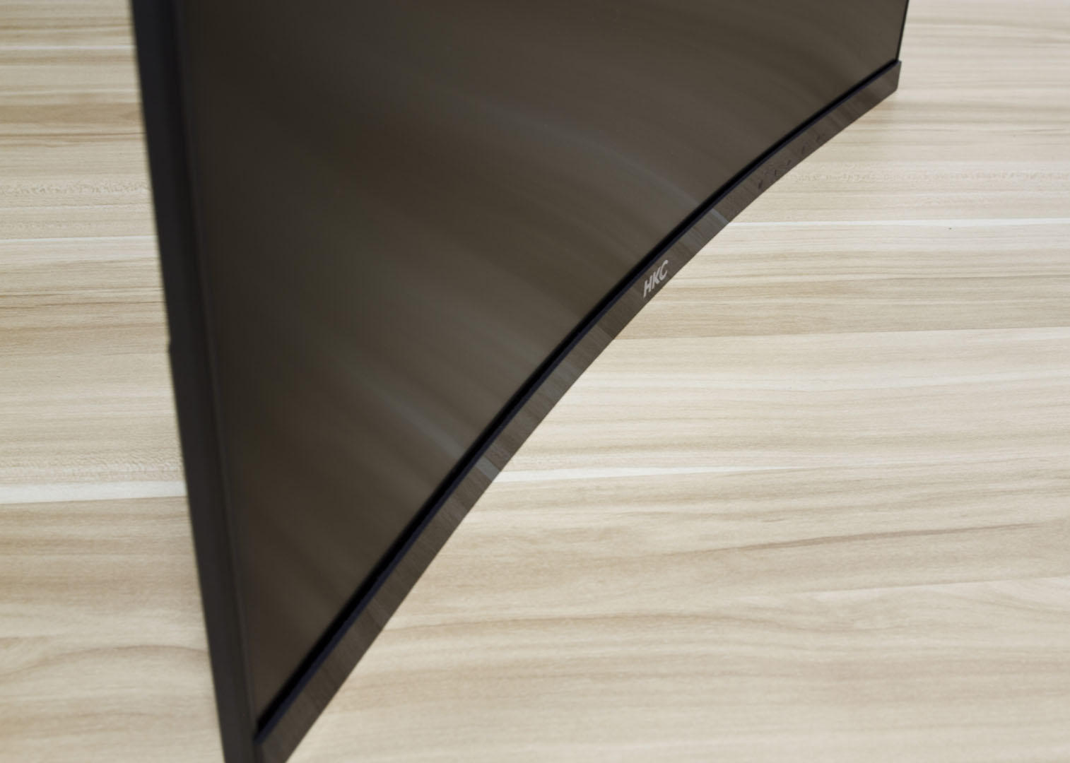 超薄边框+曲面体验，京东618特惠入手HKCCH70