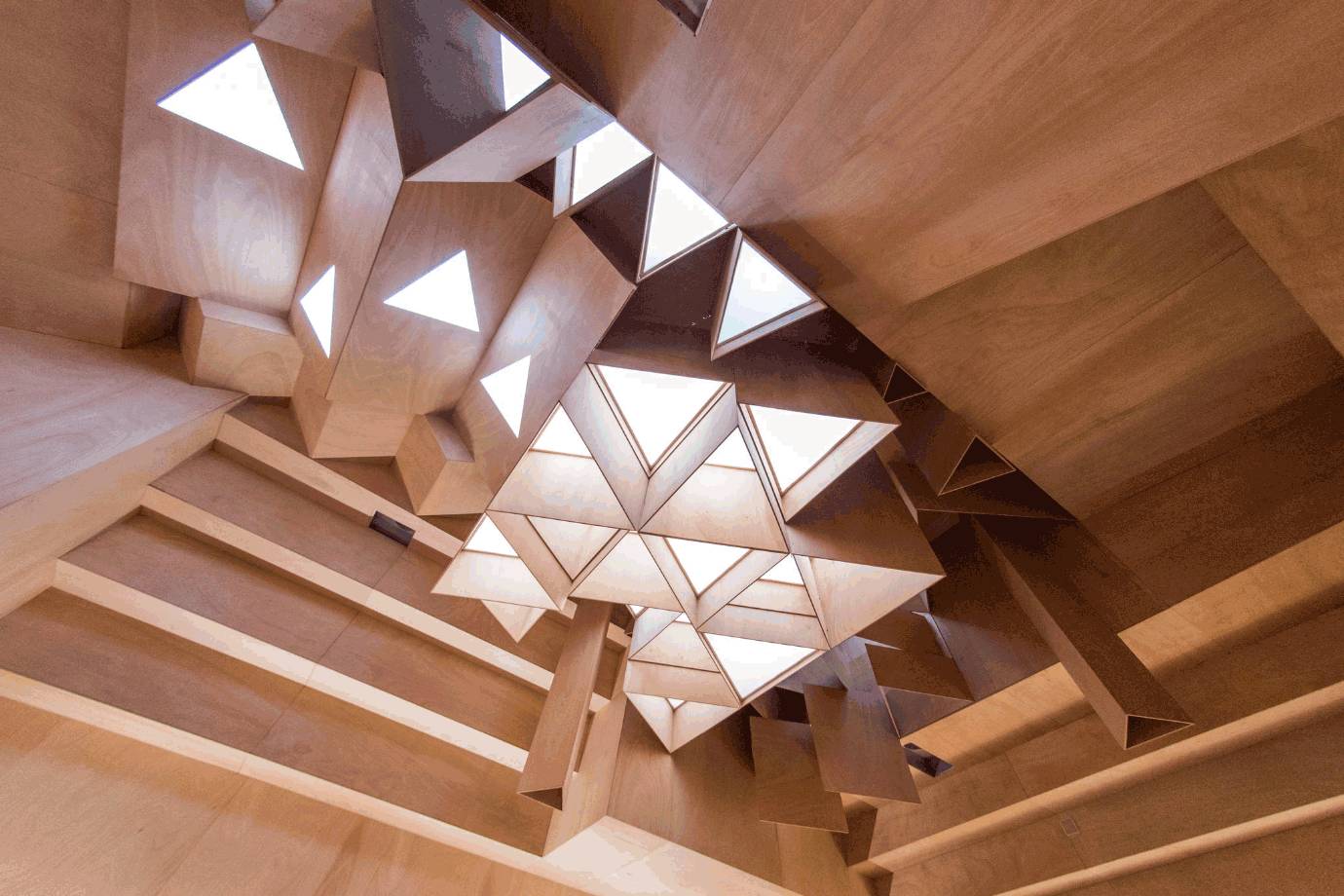 把录音棚搬到威尼斯双年展,办了一场全世界都能听到的音乐会