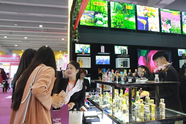 化妆品加盟技巧和话术,加盟一家化妆品店都需要了解什么