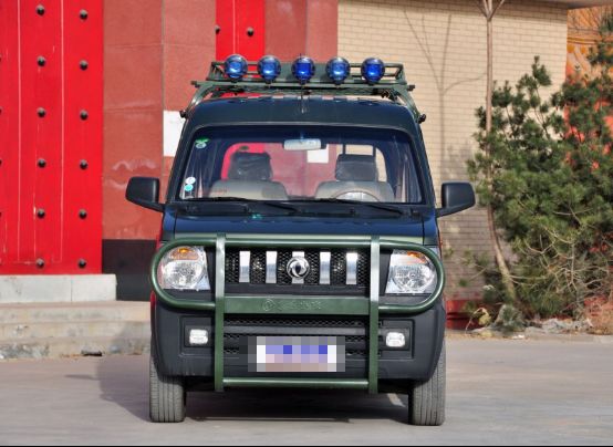 全副武装民用越野车,外观硬派越野车30万左右