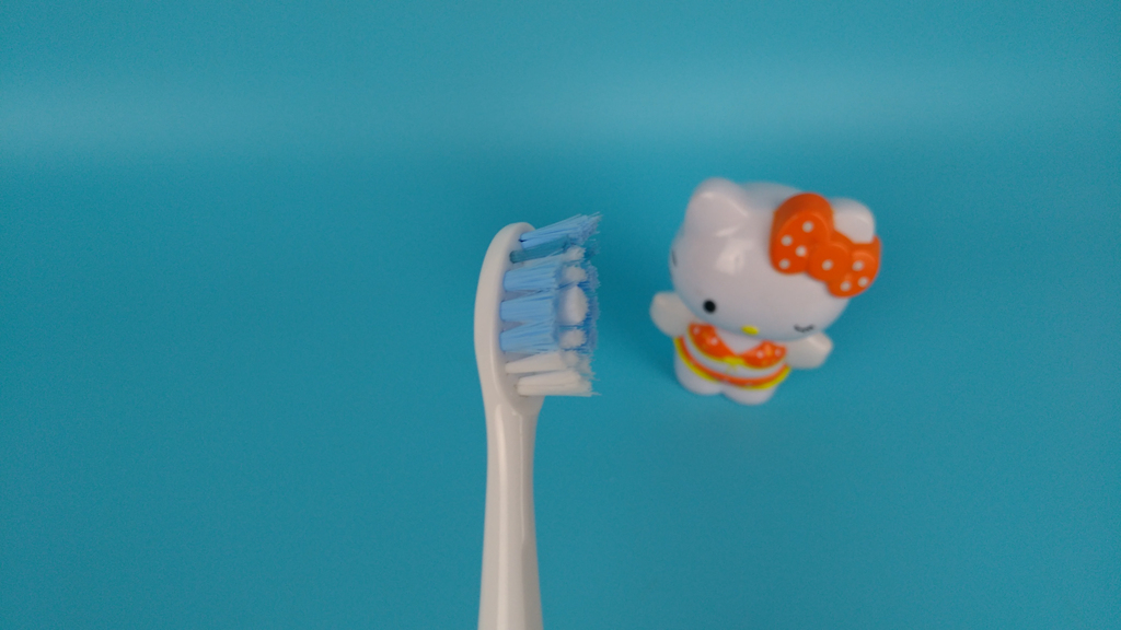 为何孩子蛀牙补完又补？选择合适的牙刷时刻注意口腔卫生