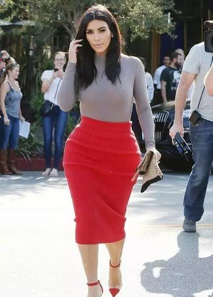 屁股太小怎么穿衣服好看,屁股大胯宽大腿粗穿衣风格