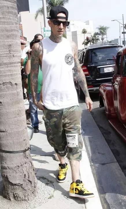 第一次买aj哪款比较好,第一次入手aj哪款比较百搭