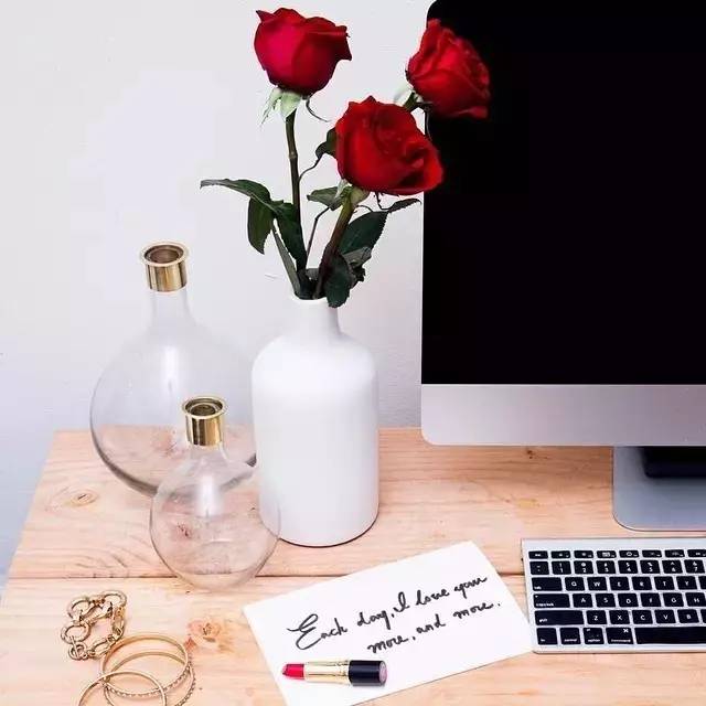 十个必买口红排行榜,平价口红品牌推荐