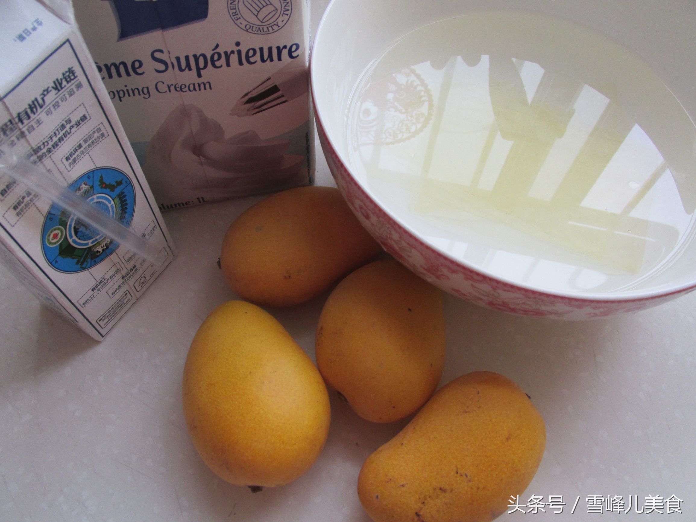 做入口即化的甜品,做好的慕斯放多久