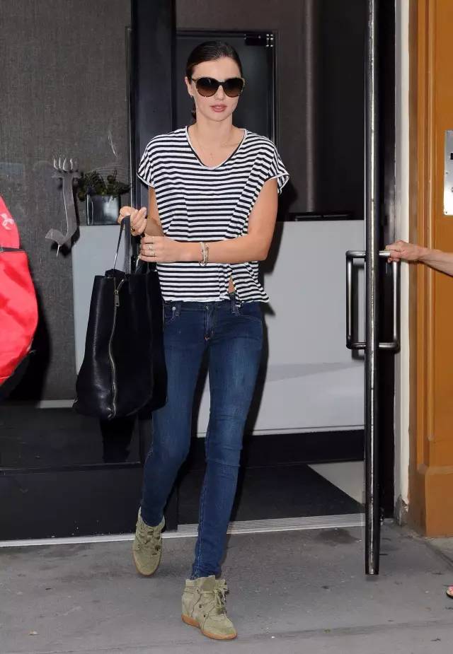 条纹衫有何独特之处呢,为什么穿条纹衫好看