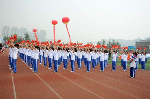 成都四七九初中招生多少人,成都市四七九中学今年招外地生吗