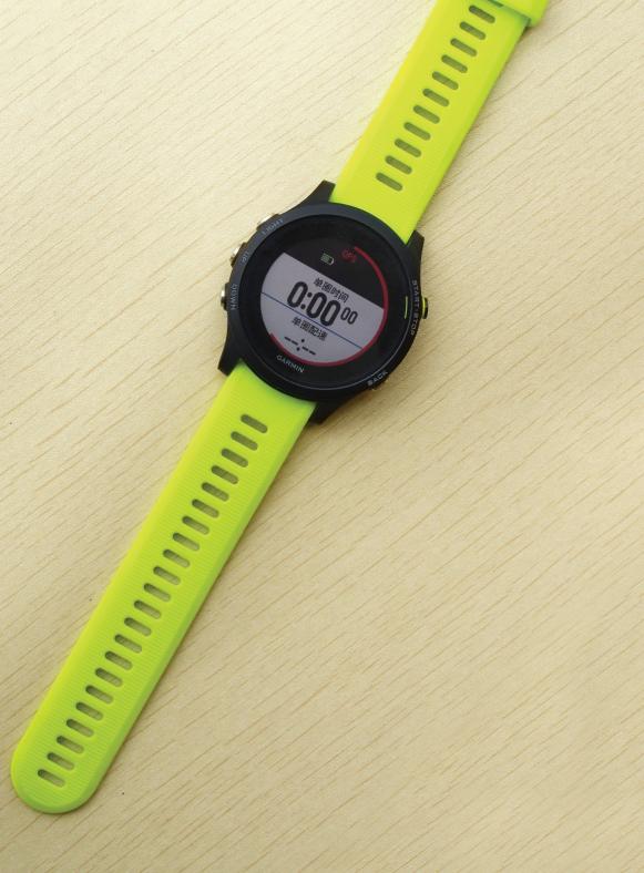 佳明935运动手表测评,铁人三项运动户外手表