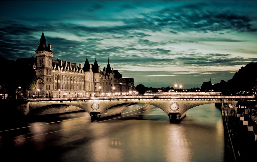 巴黎城市时钟：一座浪漫城市的时间之旅