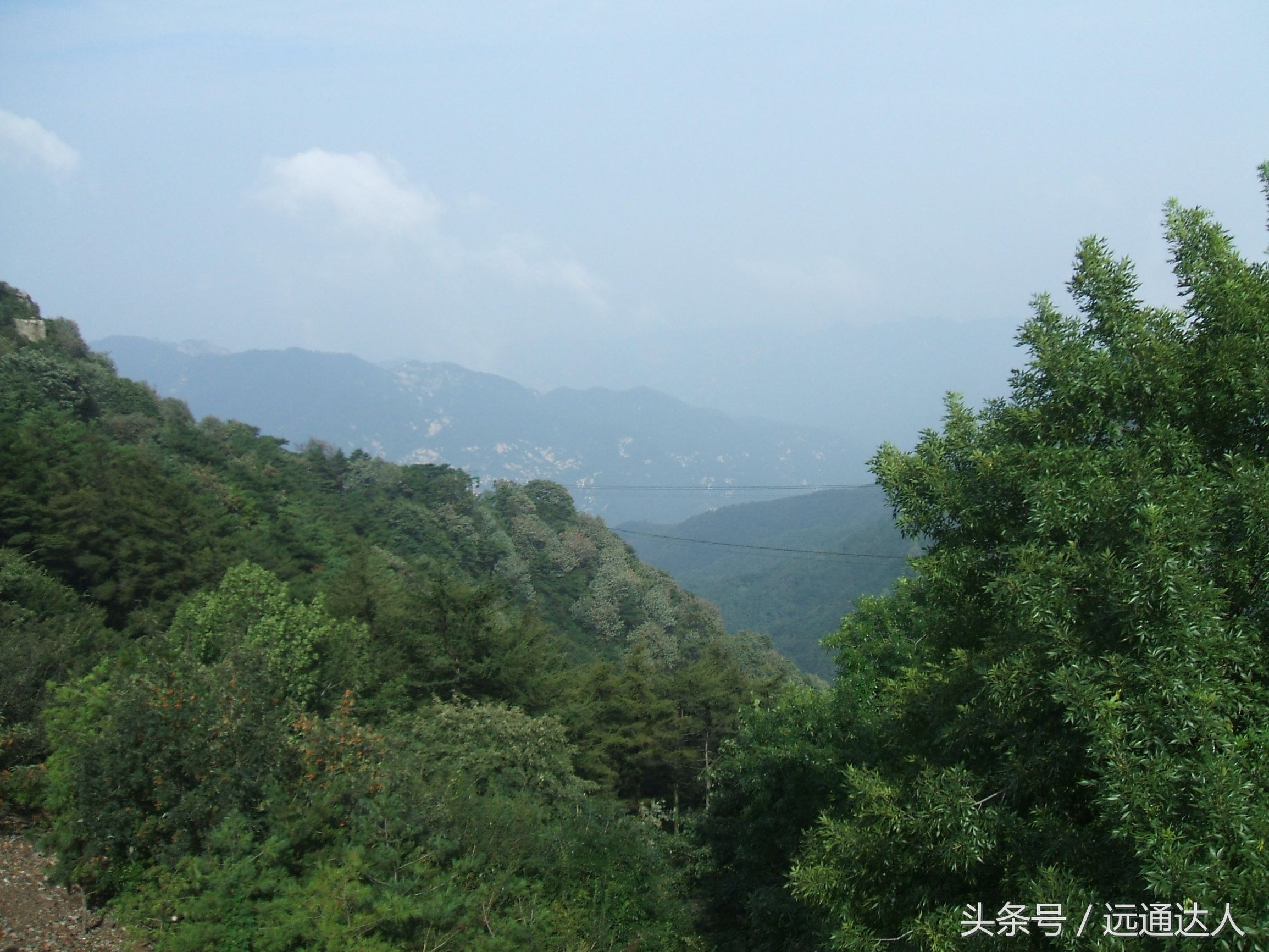 身为泰安人第一次爬泰山,陪爷爷爬泰山感慨朋友圈