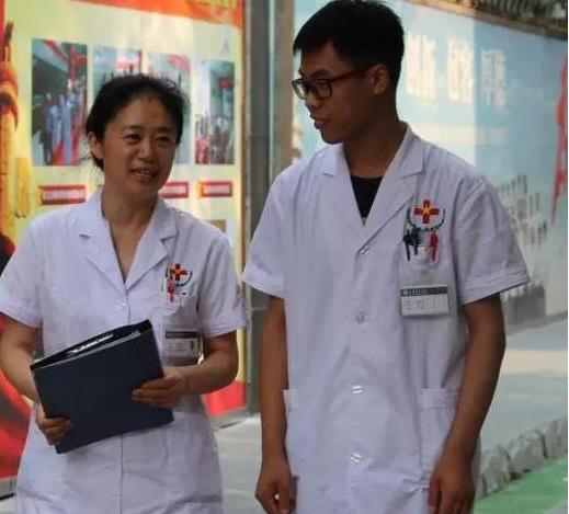 为什么格列卫可以治疗慢粒白血病,慢性白血病早期吃格列卫能治愈吗