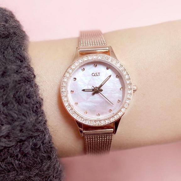 时尚手腕带,小众显瘦时尚轻奢时装