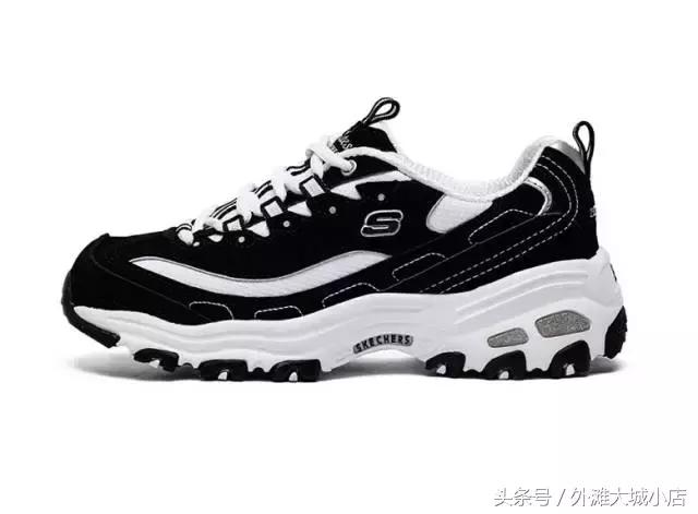 一脚上天，一脚入海，快闪店都这么玩了