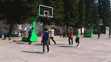 转身穿裆过人教学,穿裆过人集锦足球