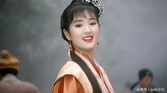 巩俐主演大红灯笼高高挂9集,巩俐大红灯笼高高挂电影