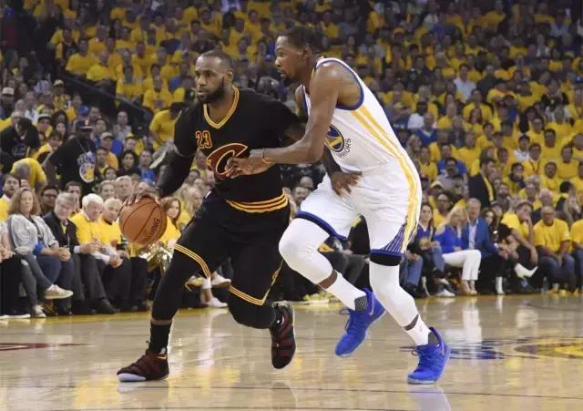 不吹不黑他是不是第一中场,不吹不黑篮球詹姆斯