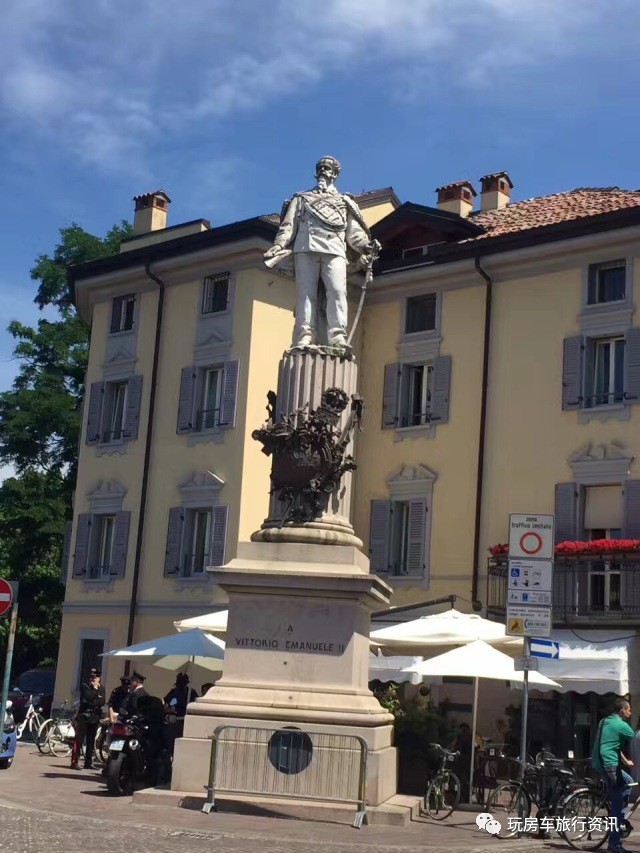 亚欧自驾之旅第60-61天｜在圣托里尼，看日落爱琴海