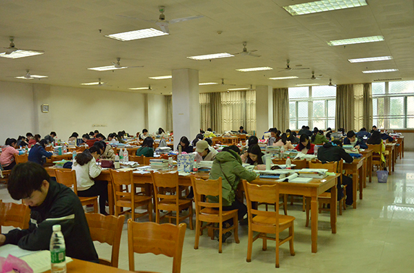 怎么样才能在大学出来前赚到钱,如何在大学期间赚到钱