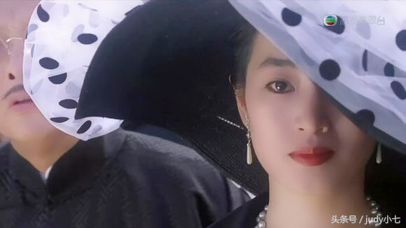 巩俐主演大红灯笼高高挂9集,巩俐大红灯笼高高挂电影