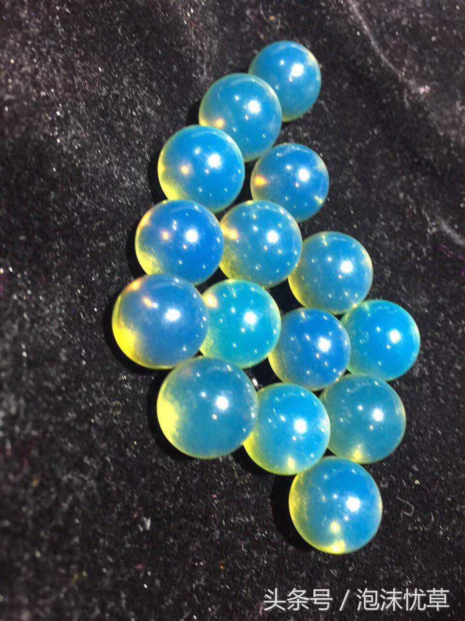 真正的蜜蜡琥珀是什么样子,带你欣赏不一样的琥珀蜜蜡