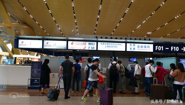 西双版纳在水一方泼水节,版纳哪里可以感受泼水