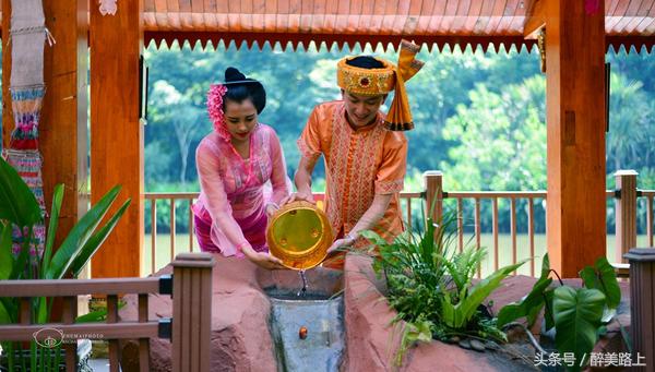 西双版纳在水一方泼水节,版纳哪里可以感受泼水