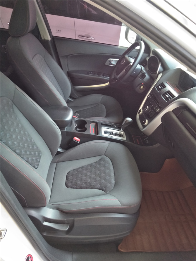 买二手车交了定金发现事故车,买二手事故车怎么解决