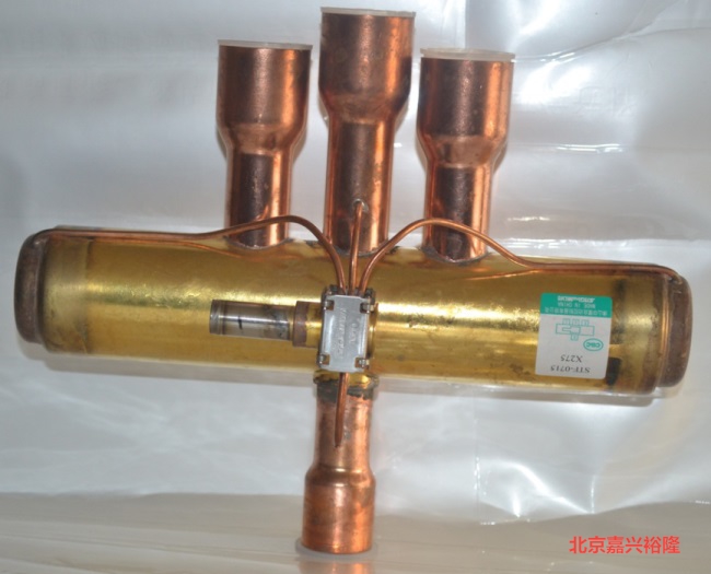 空气能四通阀卡住咋办,四通阀卡住了能敲击修复吗