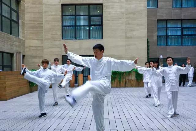 青岛周末休闲度假好地方冬天,青岛适合一家老小度假的地方